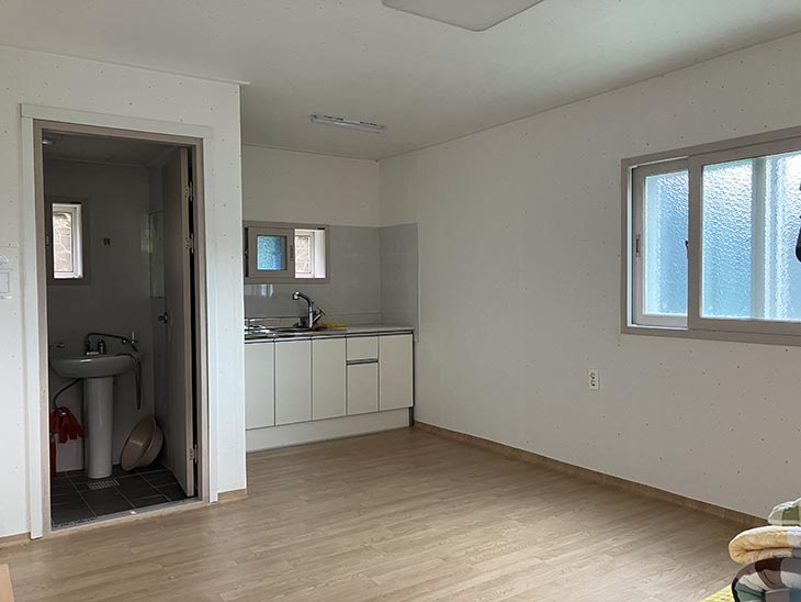 원룸식 숙소 꾸띠